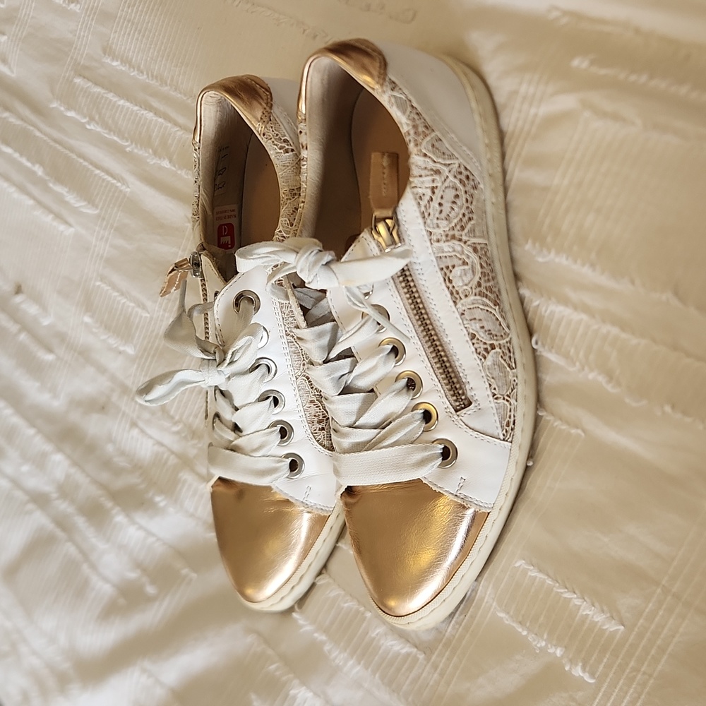 Ron white sneakers